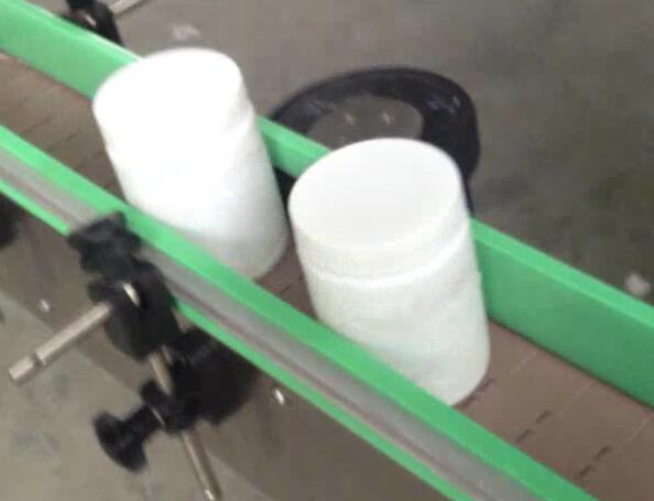 రౌండ్ బాటిల్ లేబులింగ్ మెషిన్, బ్రౌండ్ షుగర్ జార్ కోసం బాట్లింగ్ మరియు లేబులింగ్ మెషిన్