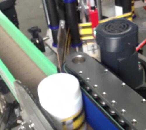 రౌండ్ బాటిల్ లేబులింగ్ మెషిన్, బ్రౌండ్ షుగర్ జార్ కోసం బాట్లింగ్ మరియు లేబులింగ్ మెషిన్