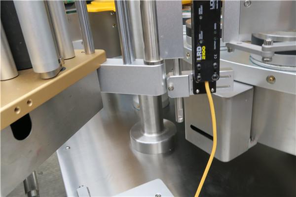 మెషిన్ ఐచ్ఛికాలు బెల్ట్ నింపడంతో హై స్పీడ్ రోటరీ స్టిక్కర్ లేబులింగ్ మెషిన్