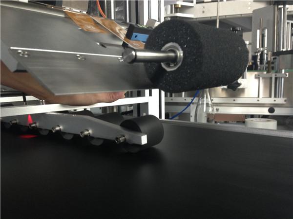 హాంగ్ ట్యాగ్ / కార్డ్ / బాగ్ 200 కెజి కోసం పేజింగ్ సెల్ఫ్ అంటుకునే లేబులింగ్ మెషిన్