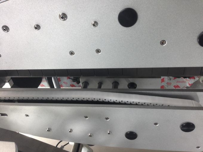 బహుళ రకాలు బాటిల్ స్టిక్కర్ లేబులింగ్ మెషిన్ పిఎల్‌సి కంట్రోల్ సిస్టమ్