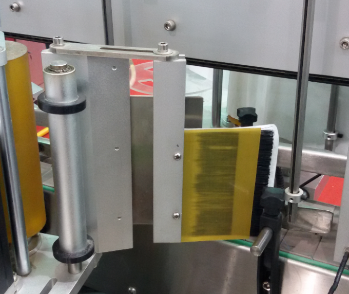 CE సర్టిఫికెట్తో టాప్-బాటిల్స్ ఆటోమేటిక్ బాటిల్ లేబులర్ మెషిన్