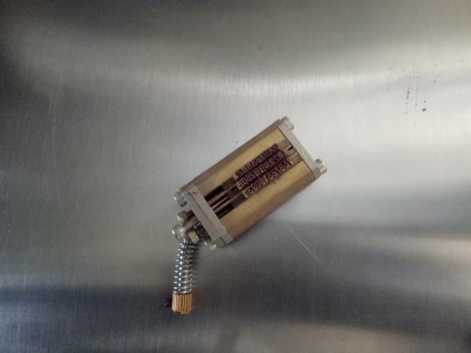 కోడింగ్ మెషీన్‌తో అనుకూలీకరించిన మూడు లేదా డబుల్ సైడ్ స్టిక్కర్ లేబులింగ్ మెషిన్