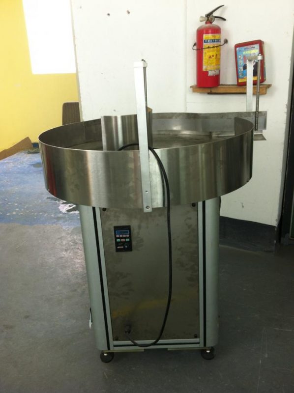 పూర్తి ఆటోమేటిక్ సెల్ఫ్ అంటుకునే లేబుల్ అప్లికేటర్ ఎక్విప్మెంట్ డబుల్ సైడ్