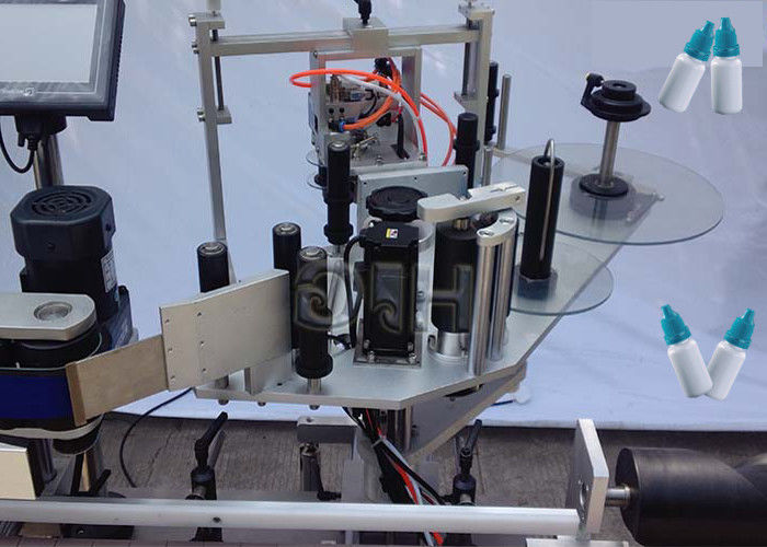 ఆటోమేటిక్ సప్లయర్‌తో చైనా టాప్ / బాటమ్ సైడ్స్ లంబ స్టిక్కర్ రౌండ్ బాటిల్ లేబులింగ్ మెషిన్