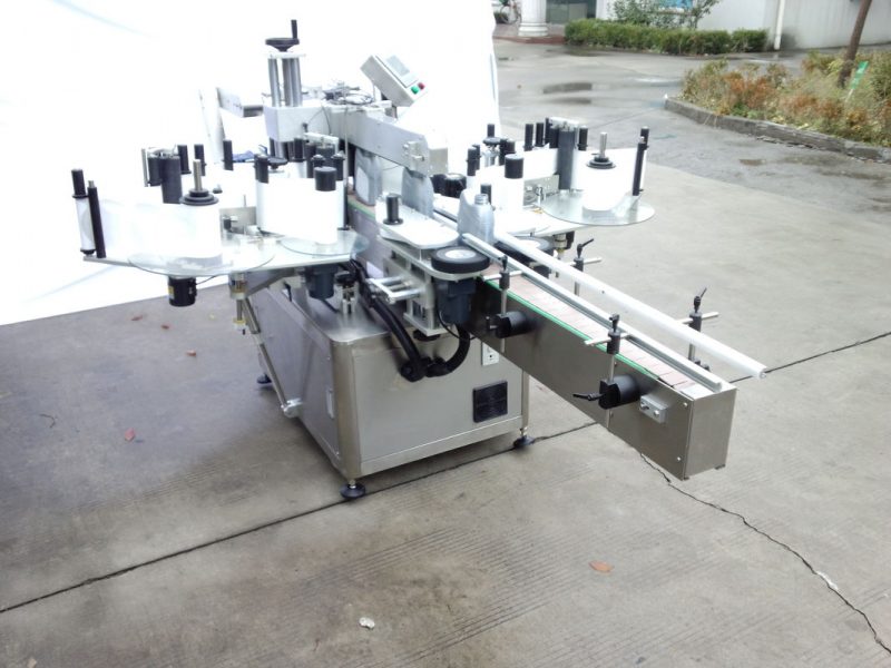 ఓవల్, రౌండ్, అక్వేర్ బాటిల్ స్థిర సరఫరాదారు కోసం ముందు మరియు వెనుక వైపు చైనా ఆటోమేటిక్ టూ సైడ్ స్టిక్కర్ లేబులింగ్ మెషిన్