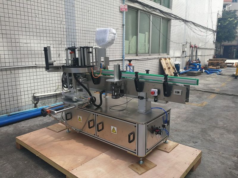 చైనా సెల్ఫ్ అంటుకునే ఆటోమేటిక్ రౌండ్ బాటిల్ స్టిక్కర్ లేబులింగ్ మెషిన్ పిఎల్‌సి నియంత్రణ సరఫరాదారు